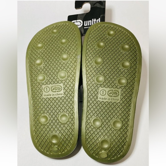 Ecko Boys Logo Pool Slides Size 1 Military Green Red NWT - Picture 2 of 7